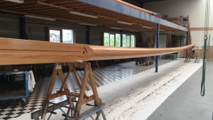 De nieuwe mast van de Jonge Jan